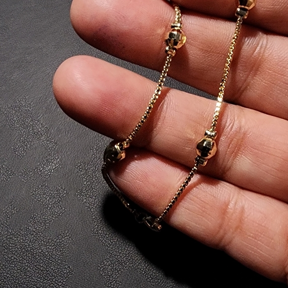Beautiful 14k Gold Filled Bracelet - Picture 10 of 12